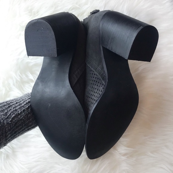 Steve Madden Rumble Perforated Booties Gray Size 8 - Picture 5 of 6